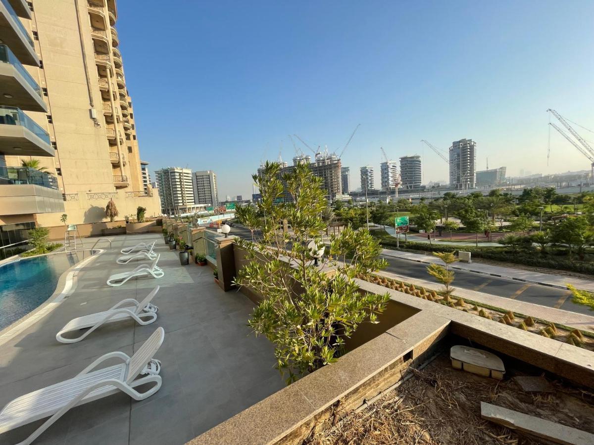 Tulip Creek Hotel Apartments Dubaj Zewnętrze zdjęcie