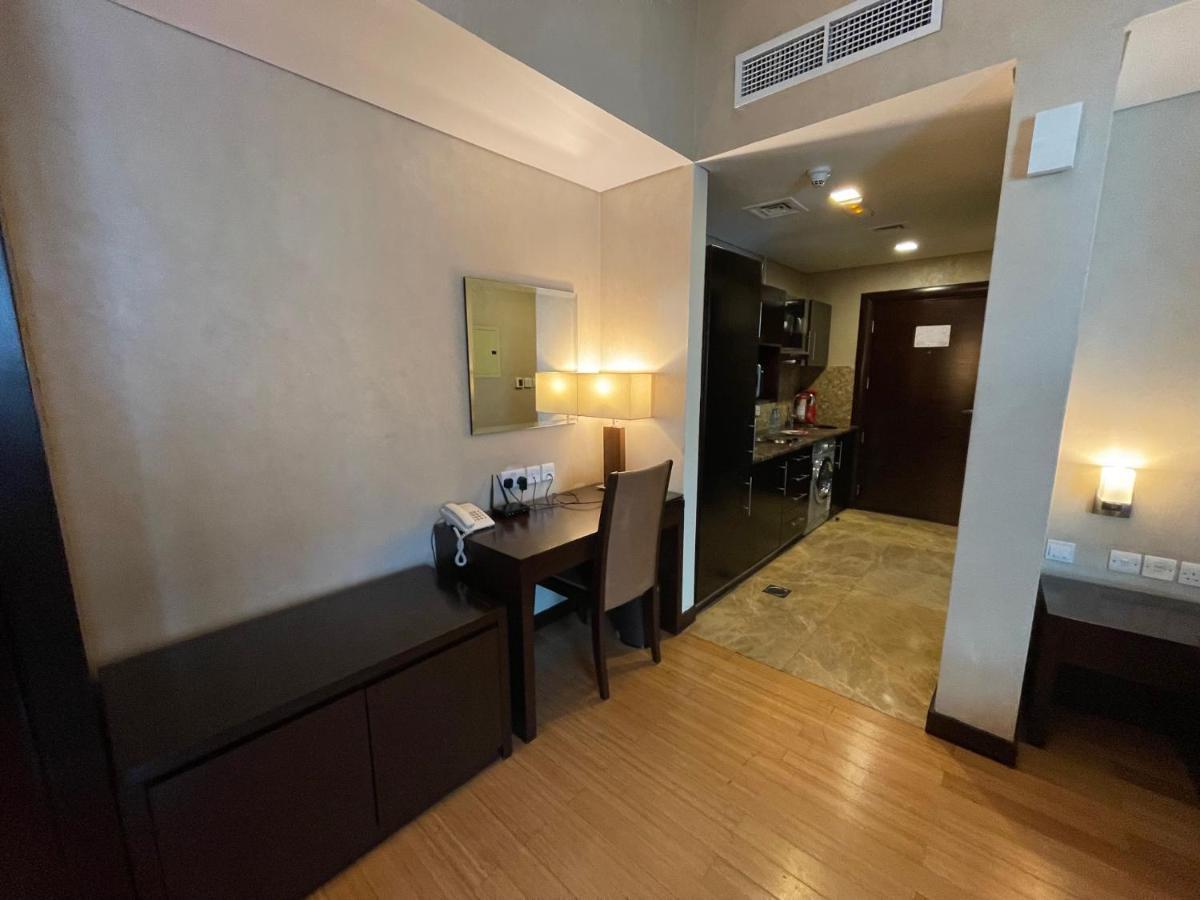 Tulip Creek Hotel Apartments Dubaj Zewnętrze zdjęcie