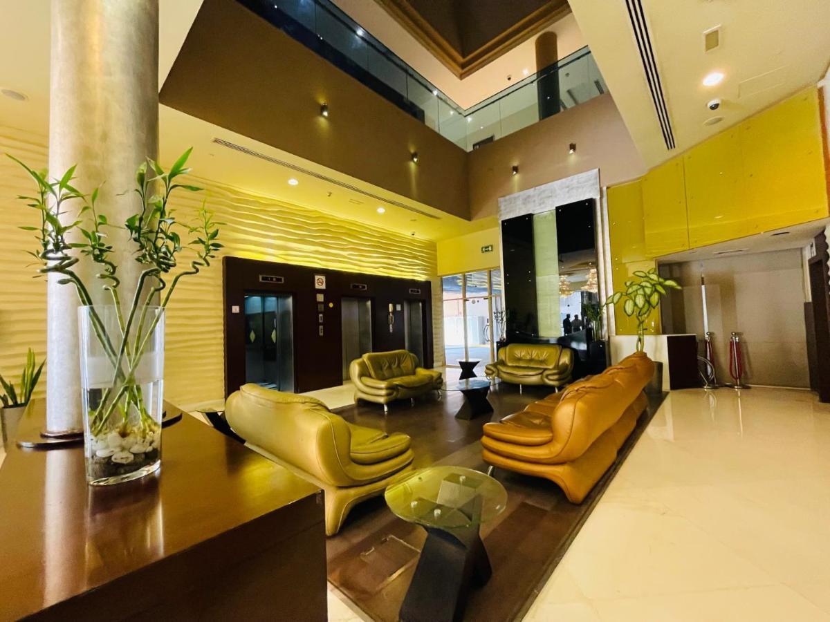 Tulip Creek Hotel Apartments Dubaj Zewnętrze zdjęcie