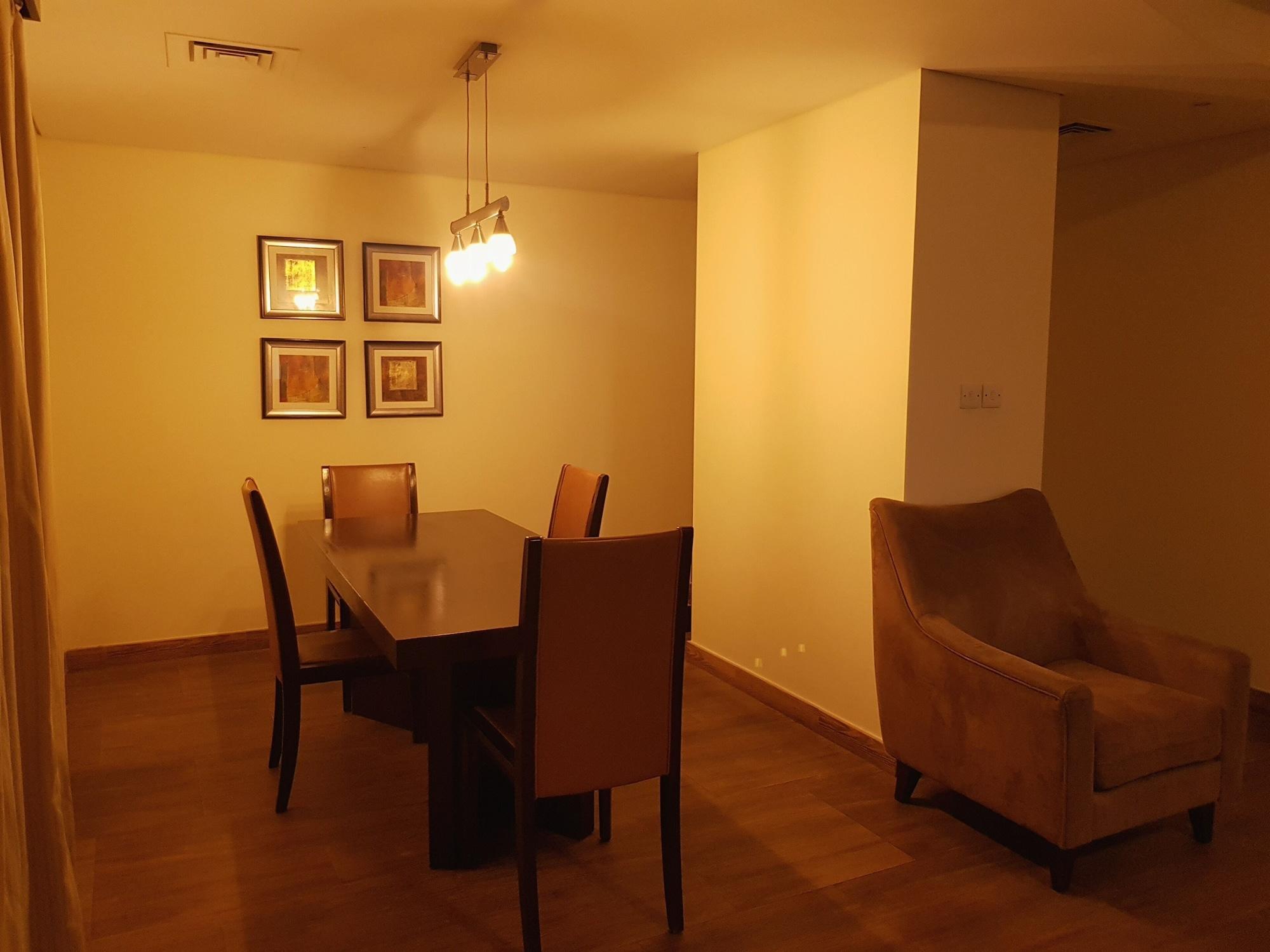 Tulip Creek Hotel Apartments Dubaj Zewnętrze zdjęcie