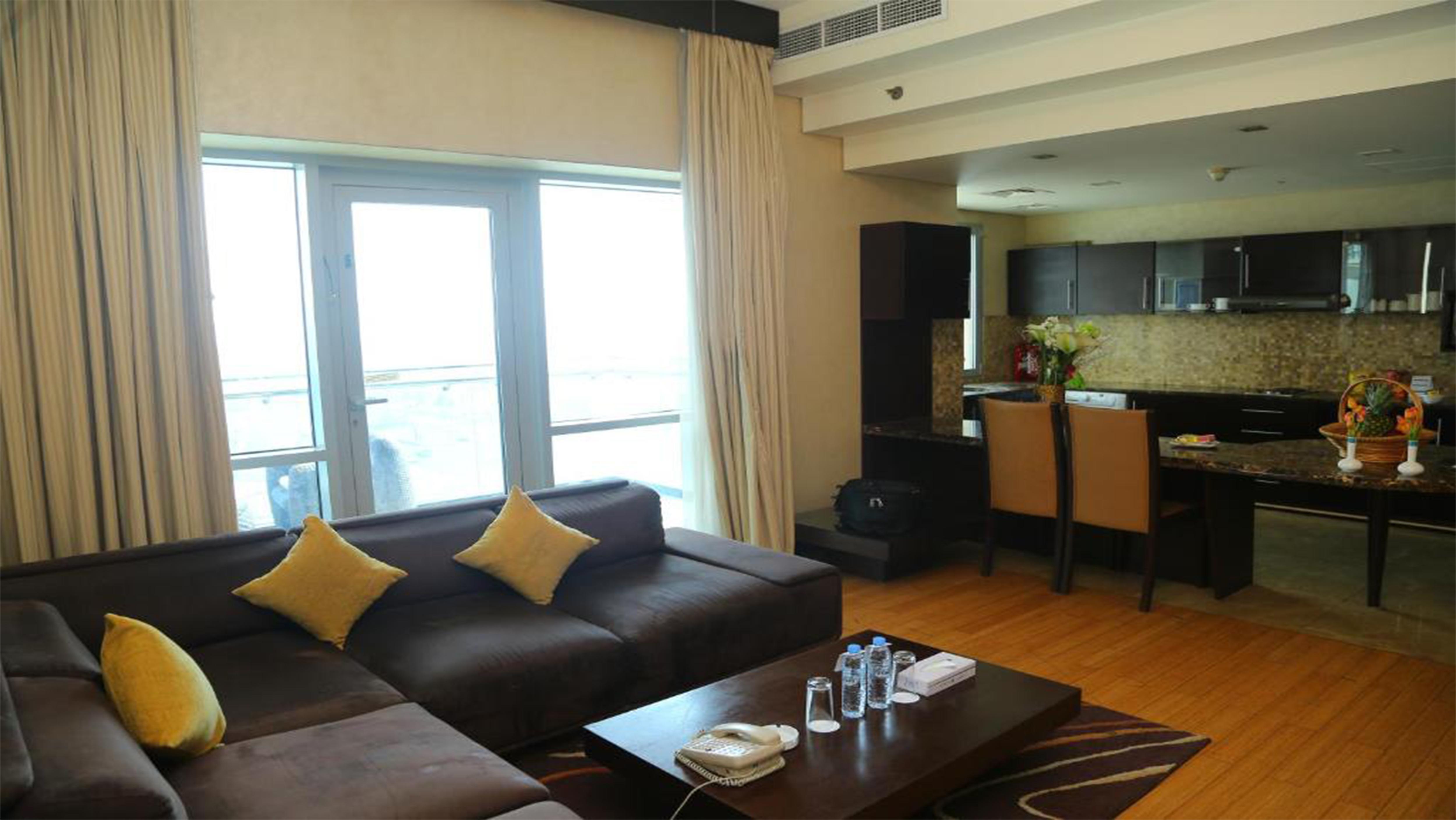 Tulip Creek Hotel Apartments Dubaj Zewnętrze zdjęcie