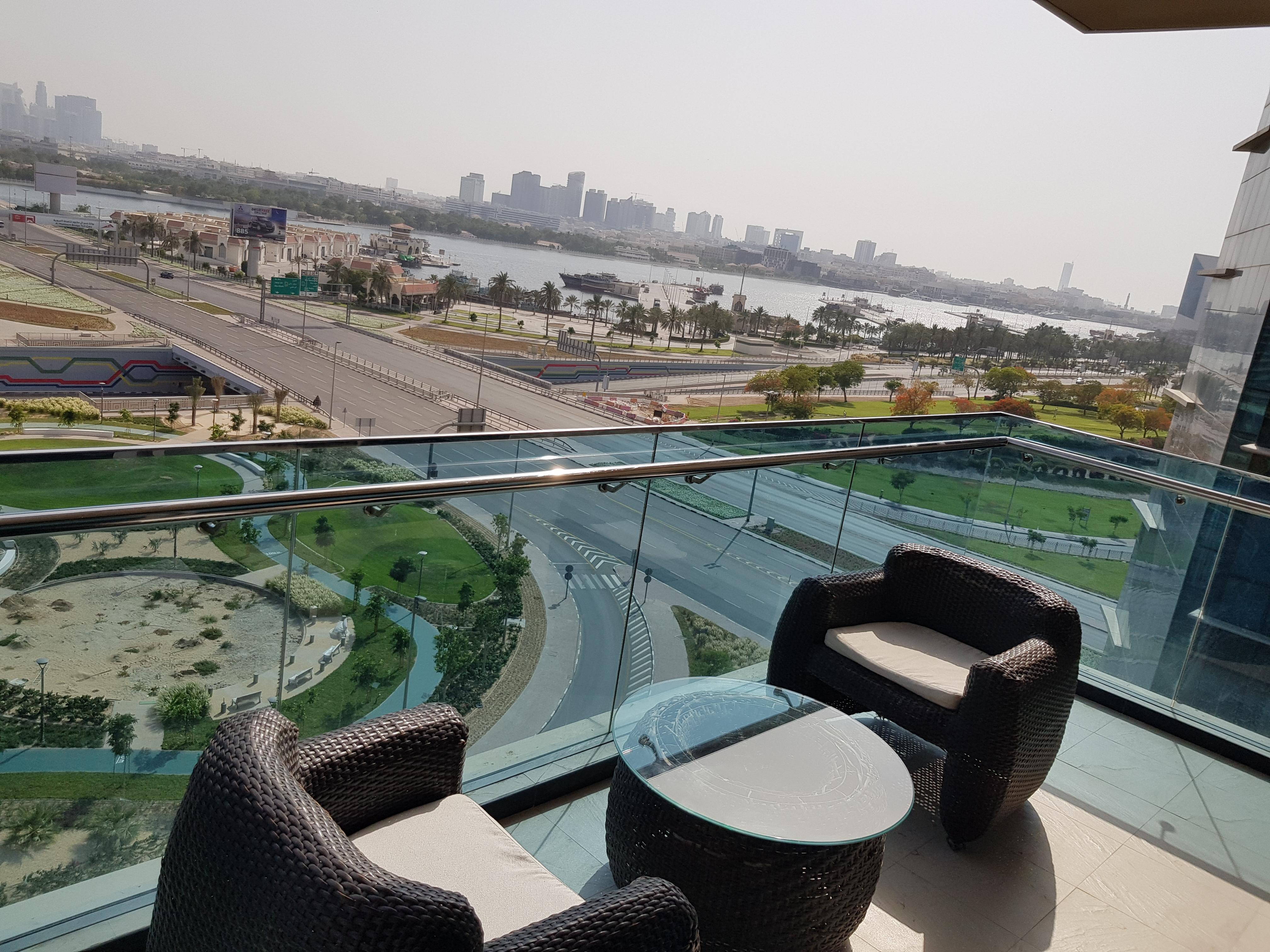 Tulip Creek Hotel Apartments Dubaj Zewnętrze zdjęcie