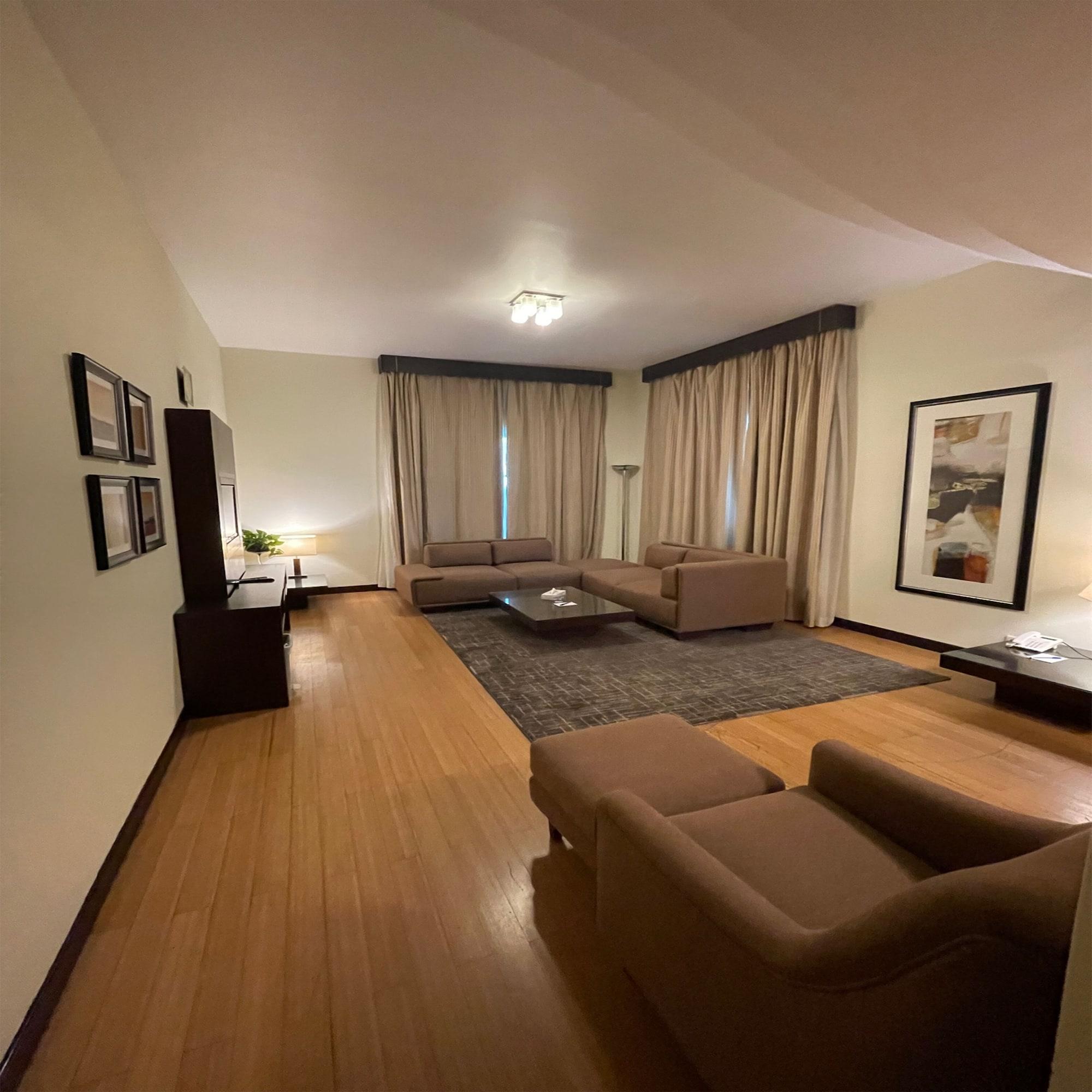 Tulip Creek Hotel Apartments Dubaj Zewnętrze zdjęcie