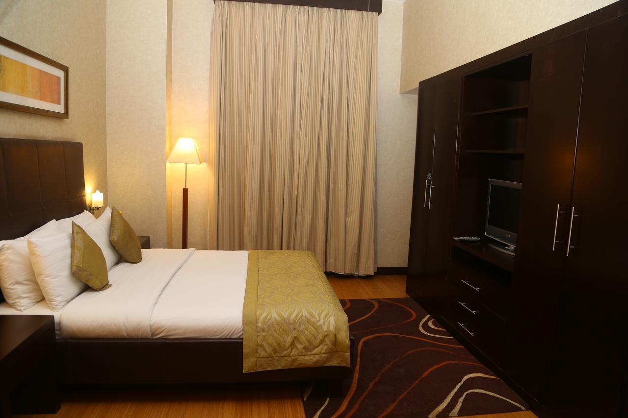 Tulip Creek Hotel Apartments Dubaj Zewnętrze zdjęcie